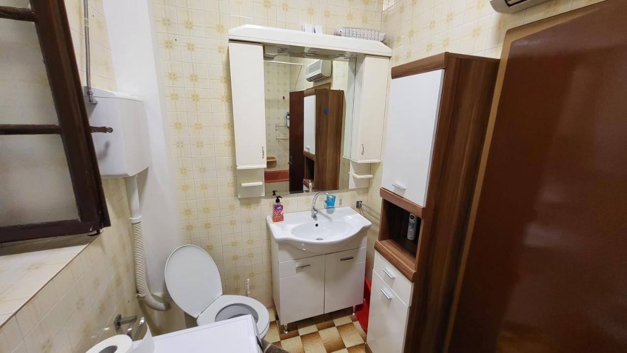 Apartment Capt Seferovic 2 Donji Morinj Exterior photo